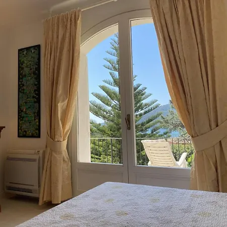 Vue Avec Acces Prive A La Daire *